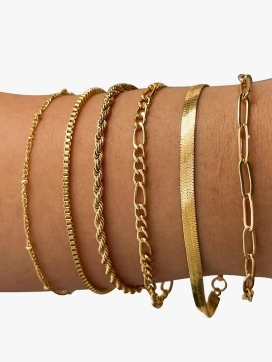 Jewelry - ✨Choose one Gold Plated Bracelet